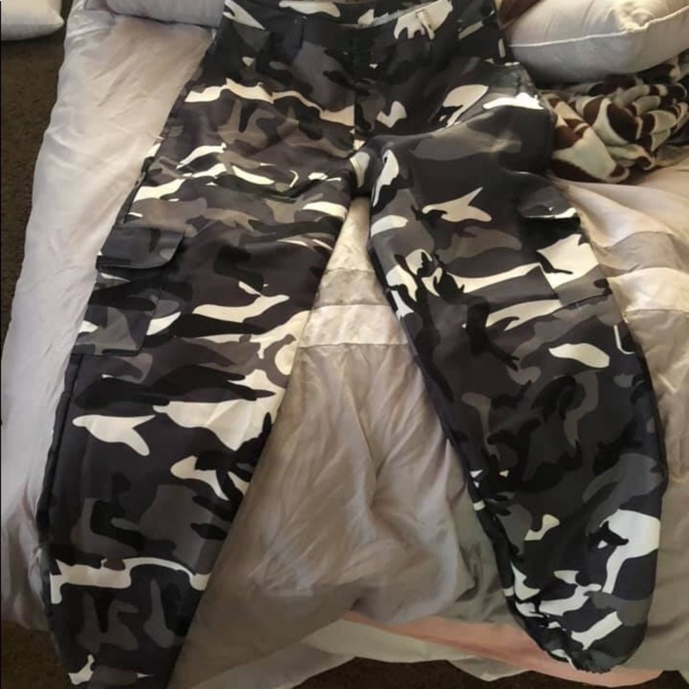 Camo pants